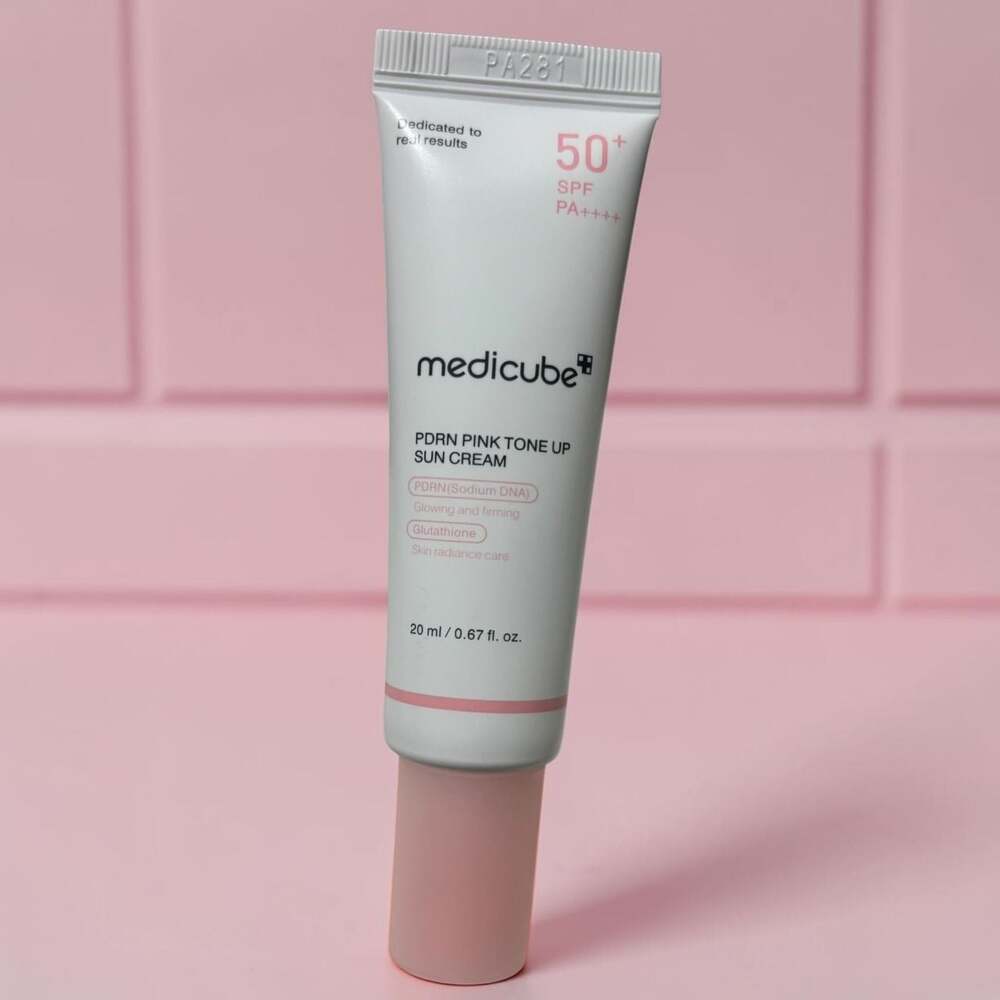 Medicube PDRN Pink Tone Up Sun Cream SPF50+ PA++++ (20ml)